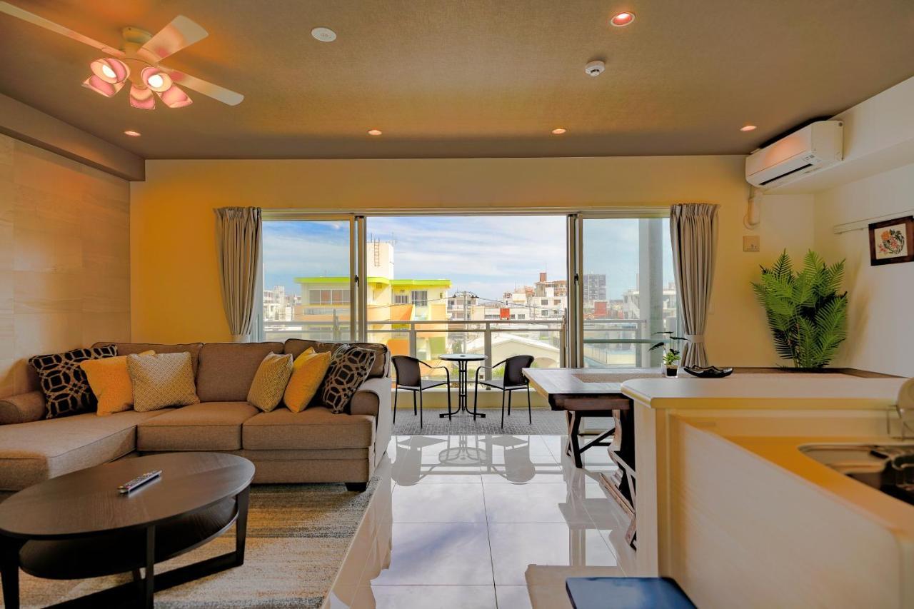 Sunshine Coast Apartment Chatan Exterior foto
